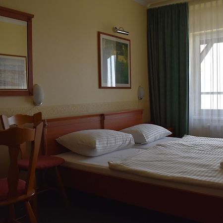Bed and Breakfast Paprika Panzió Hegyeshalom Exterior foto